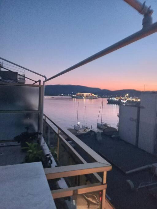 Cozy Seaside Penthouse With Sea & Mountain View. Apartment Volos Ngoại thất bức ảnh